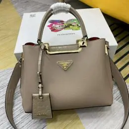 prada aaa qualite sac a main  pour femme s_122a632